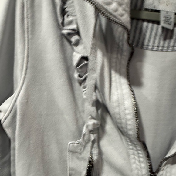 Women's Gray Ruffled Utility Jacket - Picture 2 of 7